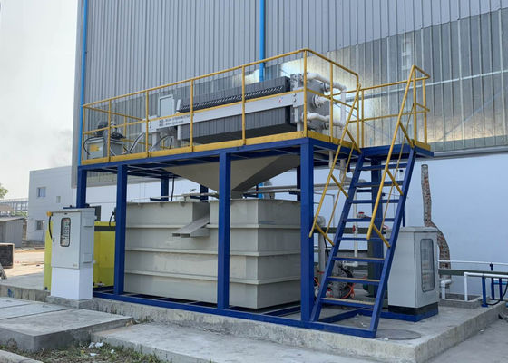 Qualidade  Automatic Iron Removal System For Fluxing Tank In Hot Dip Galvanizing Plant  Line Turnkey Project fábrica